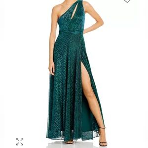 AQUA Maxi One Shoulder Crinkled Green Metallic Dress Gown  Size 2